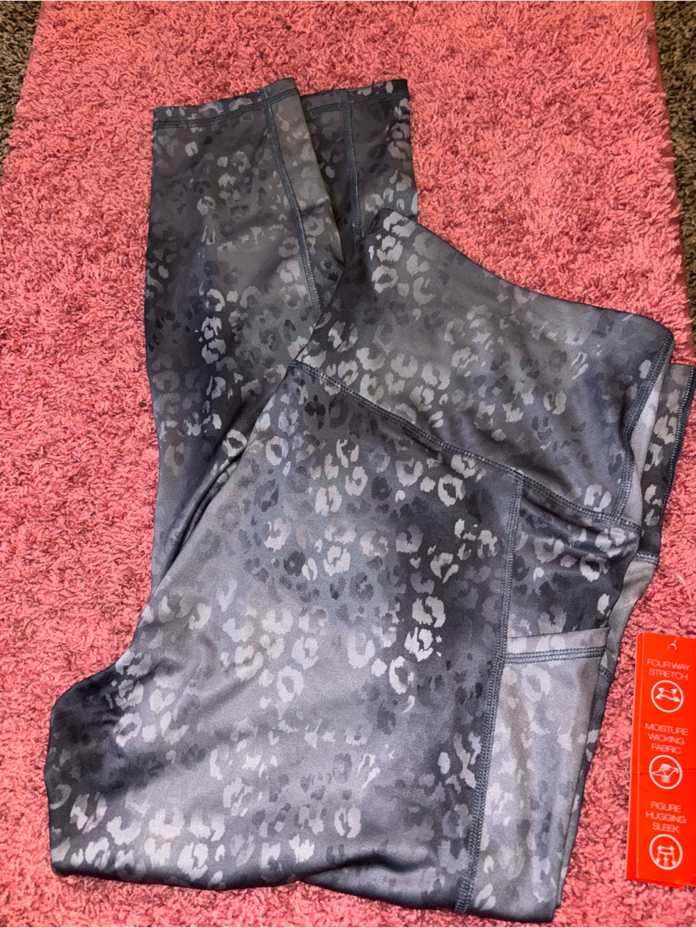 Adrienne Vittadini Black Gray Camo Leopard Sport Leggings